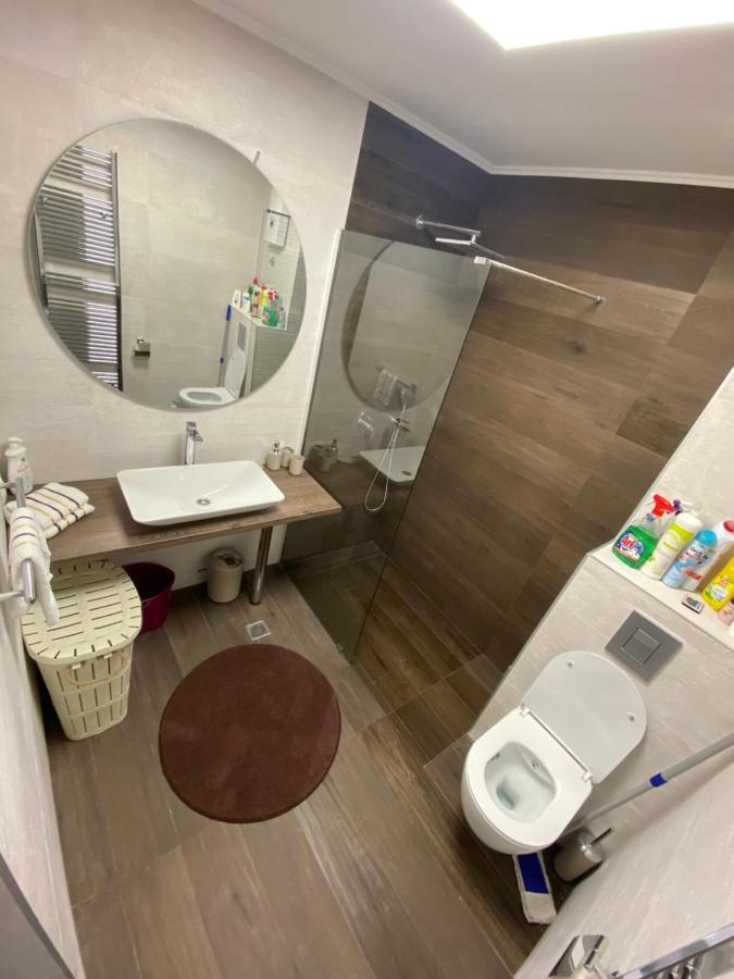 Apartman Omar Stan Na Dan Besplatan Parking Sarajevo Saraievo Exterior foto