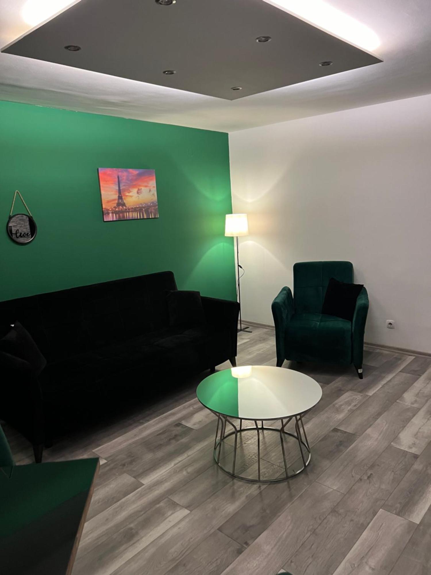 Apartman Omar Stan Na Dan Besplatan Parking Sarajevo Saraievo Exterior foto
